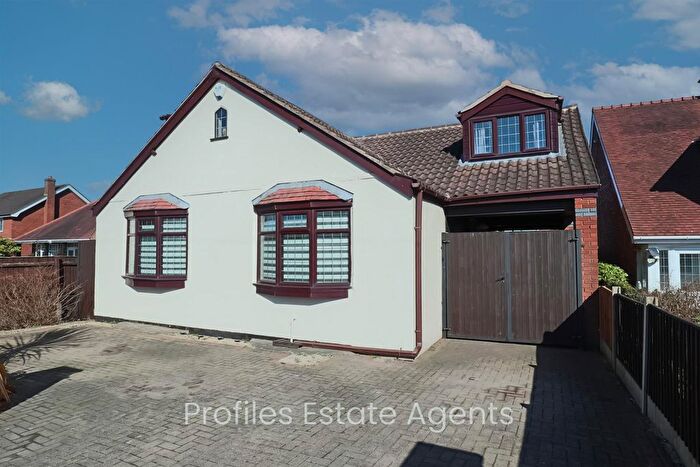 4 Bedroom Detached House For Sale In Ashby Road, Hinckley, LE10