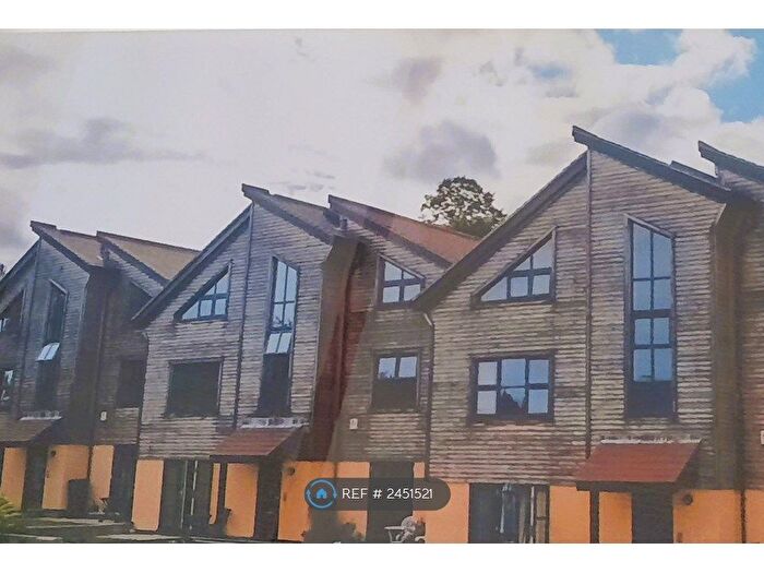 2 Bedroom Flat To Rent In Salisbury House, Bristol, BS6