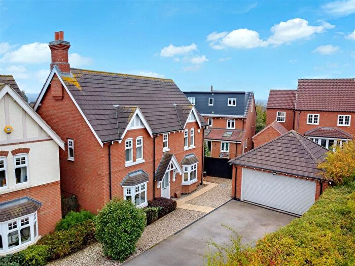 4 Bedroom Detached House For Sale In Wansbeck Close, Arnold, Nottingham, NG5