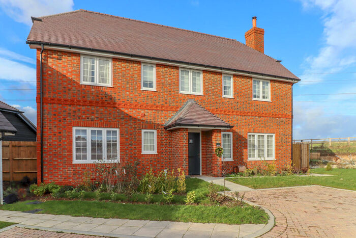 4 Bedroom Detached House For Sale In Hurstbourne Priors, Hampshire, RG28