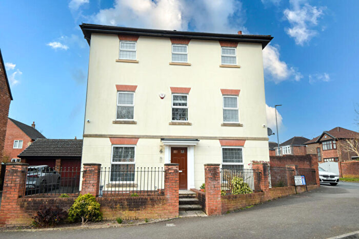 5 Bedroom Detached House For Sale In Ambleside Road, Flixton, M41