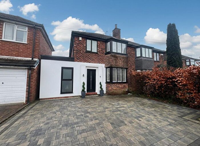 4 Bedroom Semi Detached House For Sale In Parkstone Lane, Worsley, M28