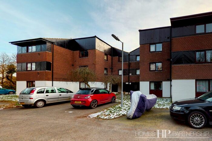 Studio To Rent In Camelot Court, Ifield, Crawley, RH11