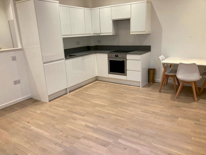 Studio To Rent In , TW8