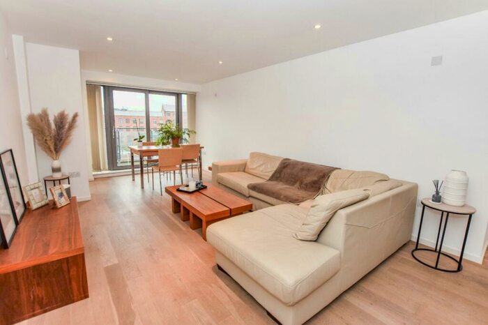 2 Bedroom Flat To Rent In Castlegate, Castlefield, Manchester, M15