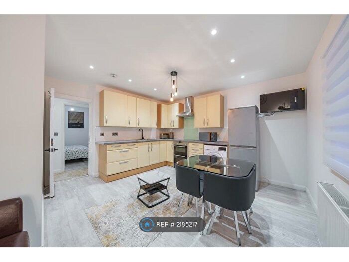 1 Bedroom Terraced House To Rent In Grove Court, Egham, TW20