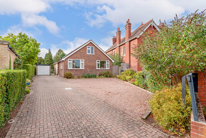 3 Bedroom Detached Bungalow For Sale In Bewdley Hill, Kidderminster, DY11
