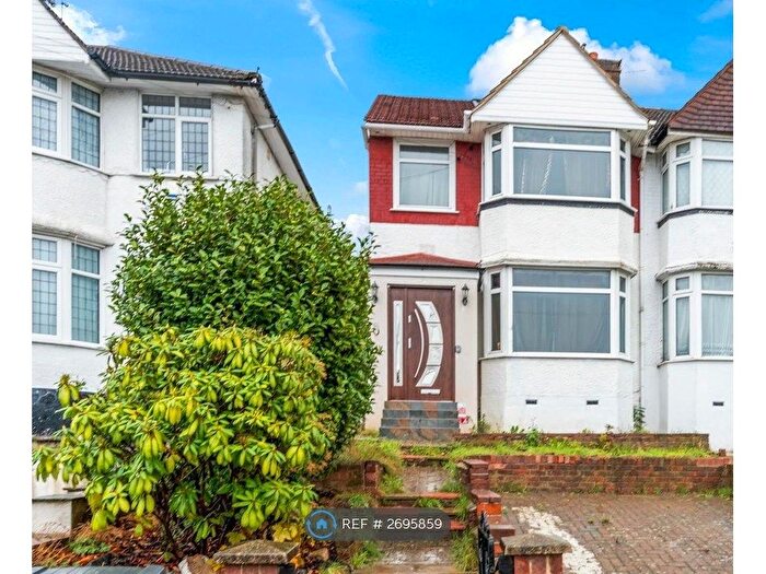 5 Bedroom End Terrace House To Rent In Hampden Way, London, N14