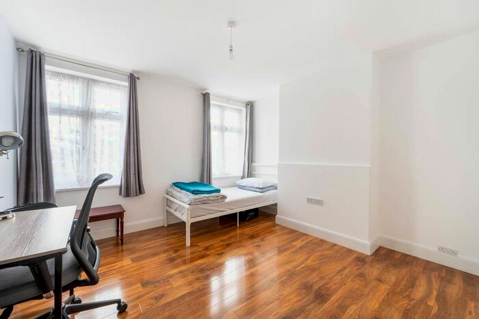 4 Bedroom Flat To Rent In Watford Road, Wembley, Harrow, HA1