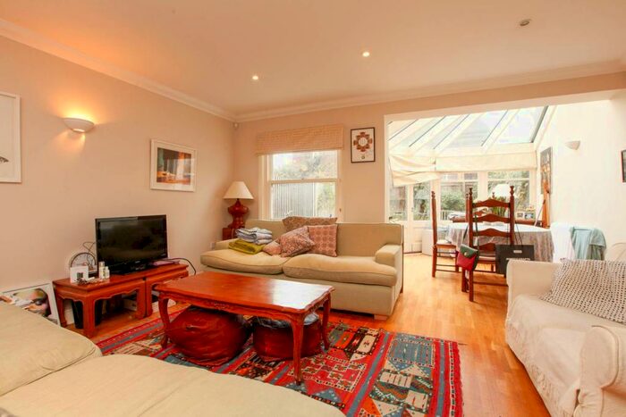 4 Bedroom Terraced House To Rent In Telferscot Road, Balham, London, SW12