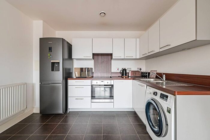 1 Bedroom Flat For Sale In Harston Walk, Bow, London, E3
