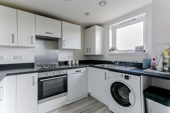 1 Bedroom Flat For Sale In Broomview Path, Edinburgh, EH11