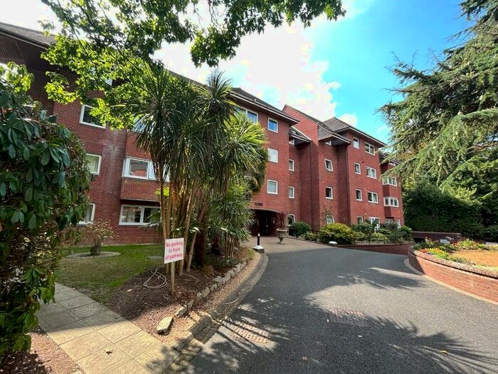 Houses for sale & to rent in BH13 7BW, Western Road, Canford Cliffs Poole