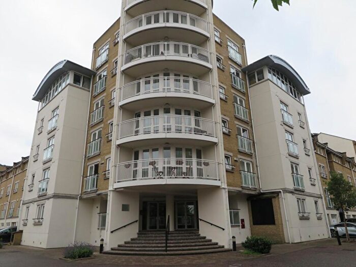 2 Bedroom Apartment To Rent In Woodland Crescent, Canada Water, SE16
