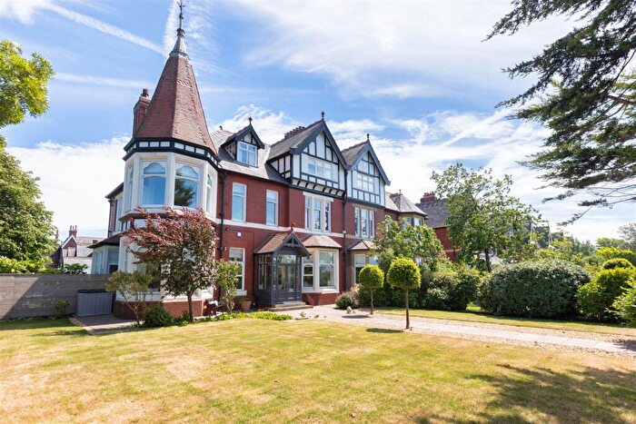 6 Bedroom Semi-Detached House For Sale In Seafield Road, Lytham, FY8