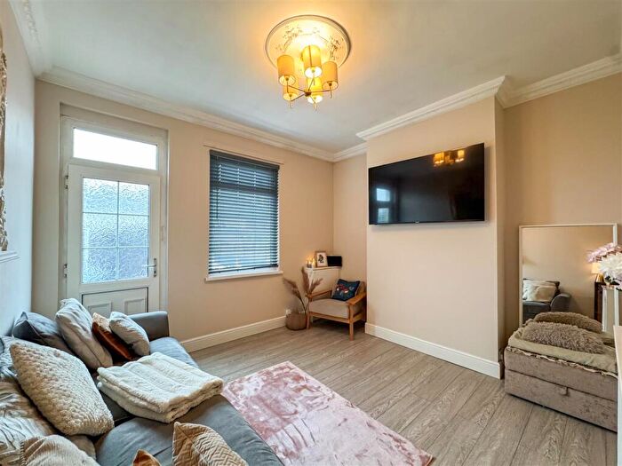 3 Bedroom House For Sale In The Willows, Stubbing Lane, Worksop, S80