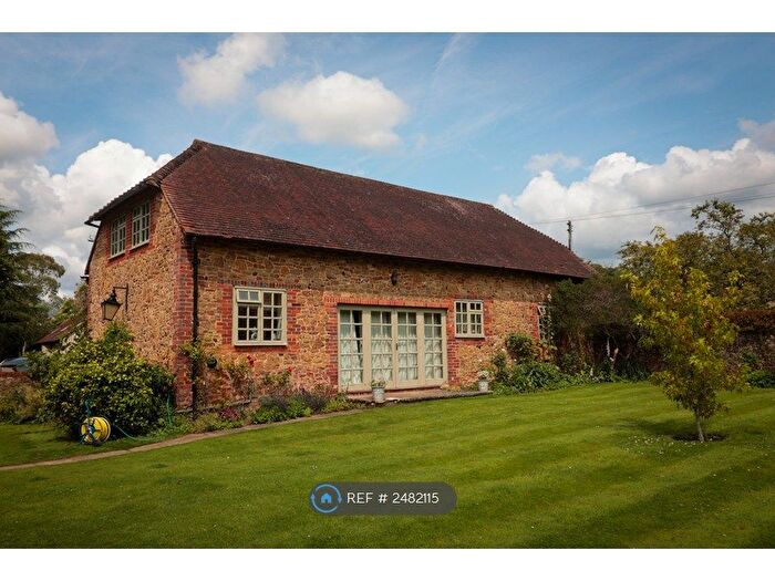 4 Bedroom Detached House To Rent In Thorncombe Street, Guildford, GU5