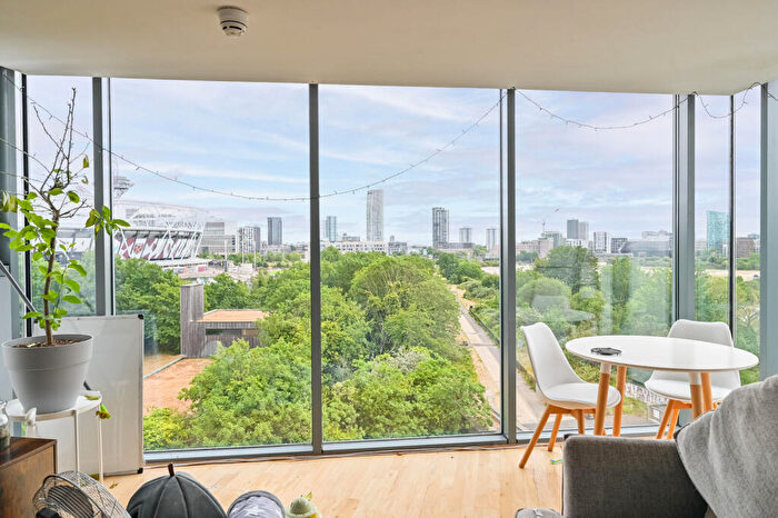 2 Bedroom Flat For Sale In Dace Road, Bow, London, E3