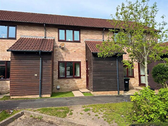 2 Bedroom House For Sale In Eastlands, New Milton, BH25