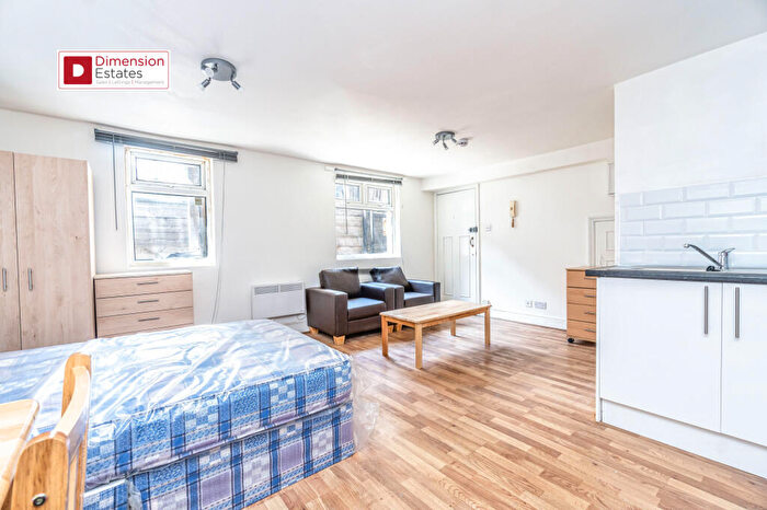 Studio To Rent In Rockville Court, Brooke Road, London, E5
