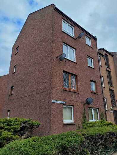 2 Bedroom Flat To Rent In Parmelia Court, Perth, PH1