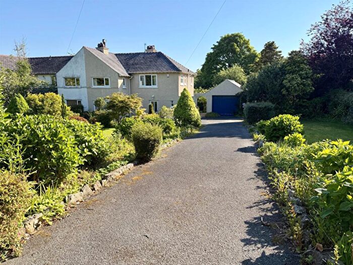 3 Bedroom Semi-Detached House For Sale In Bulkeley Road, Bangor, LL57
