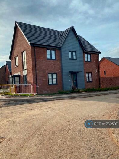 4 Bedroom Detached House To Rent In Magnolia Drive, Solihull, B90