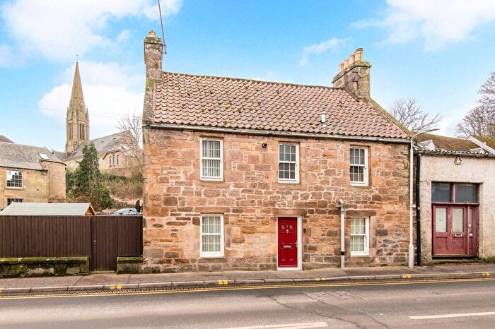 3 Bedroom Semi Detached House For Sale In Burnside North, Cupar, KY15