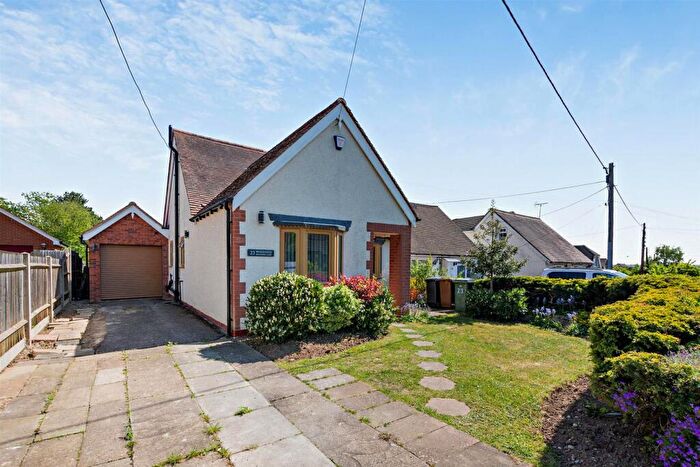 3 Bedroom Detached Bungalow For Sale In Hockers Lane, Detling, Maidstone, ME14
