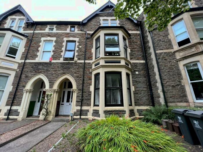 1 Bedroom Private Hall To Rent In Richmond Road, Cardiff, CF24
