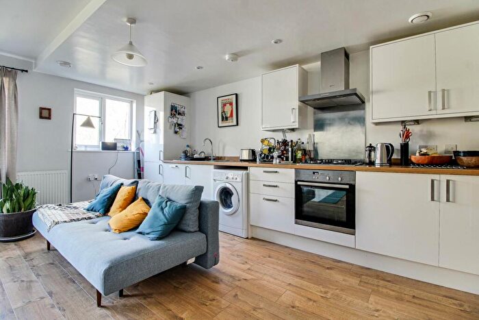 2 Bedroom Apartment To Rent In The Nurseries, Lewes, BN7