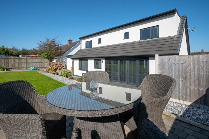 4 Bedroom Detached Bungalow For Sale In Rhianfa, Benllech, Tyn-Y-Gongl, LL74