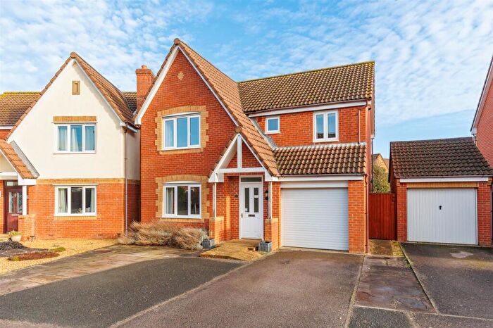 4 Bedroom Detached House For Sale In Cowes, Isle Of Wight, PO31