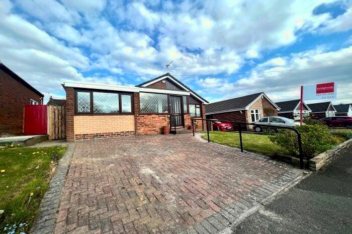 4 Bedroom Bungalow To Rent In Winchester Avenue, Ashton-Under-Lyne, OL6