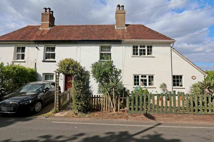 2 Bedroom Cottage To Rent In Dibles Road, Warsash, SO31