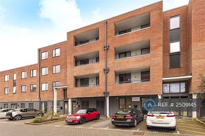 2 Bedroom Flat To Rent In Albers Court, Harrow, HA3