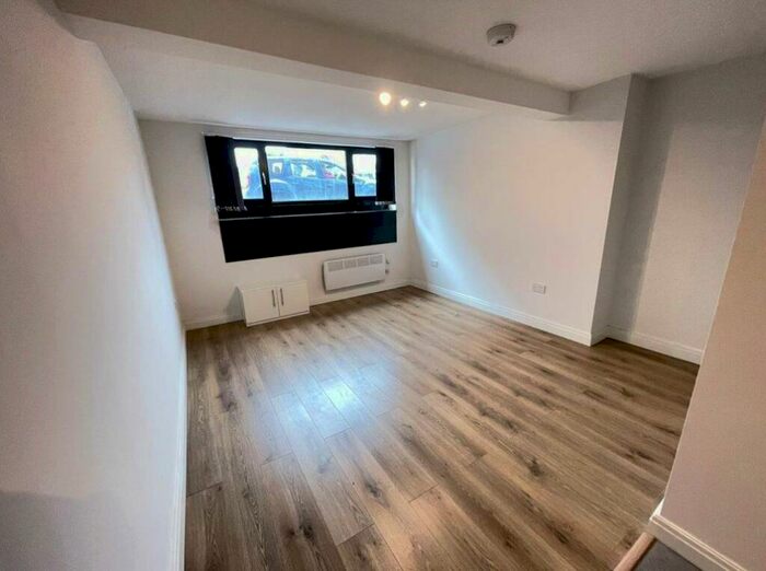 Studio To Rent In Baxter Gate, Loughborough, LE11