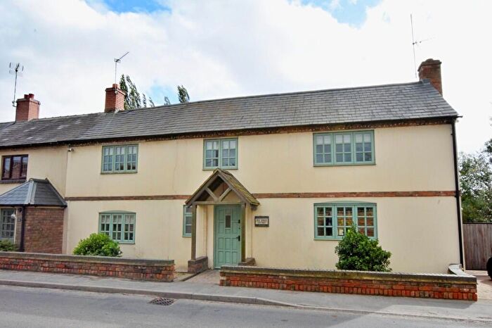 3 Bedroom Cottage To Rent In Rugby Road, Brinklow, CV23
