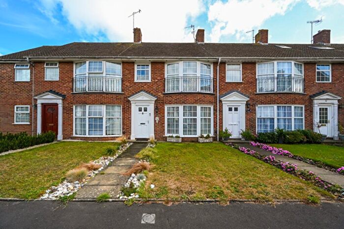 3 Bedroom House To Rent In Greenacres, Shoreham, West Sussex, BN43