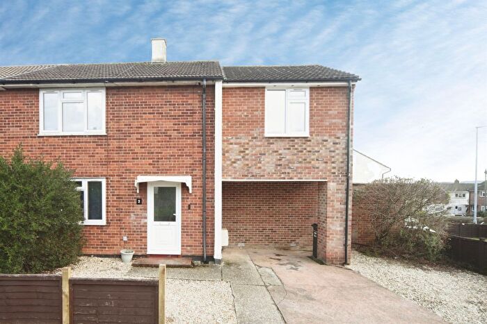 3 Bedroom Semi-Detached House For Sale In Buckland Road, Taunton, TA2
