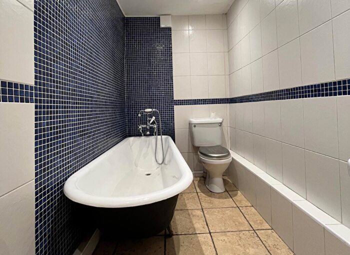 2 Bedroom Apartment To Rent In Claremont Terrace, Spital Tongues, NE2