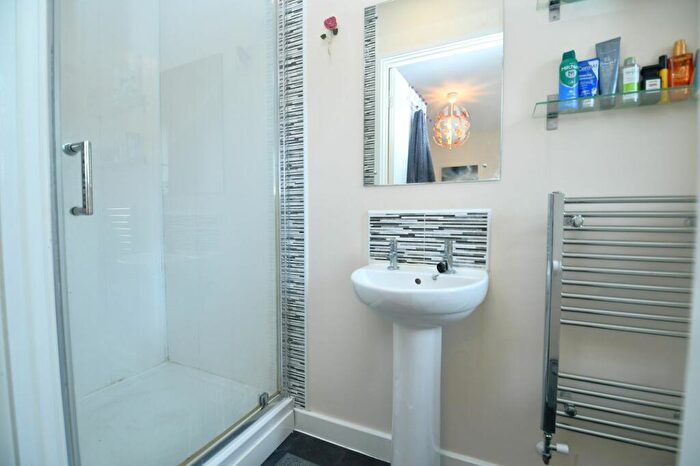3 Bedroom Terraced House For Sale In Amersham Park Road, Salford, M6