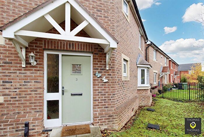 3 Bedroom End Terrace House For Sale In Headley Court, Kingsway, GL2