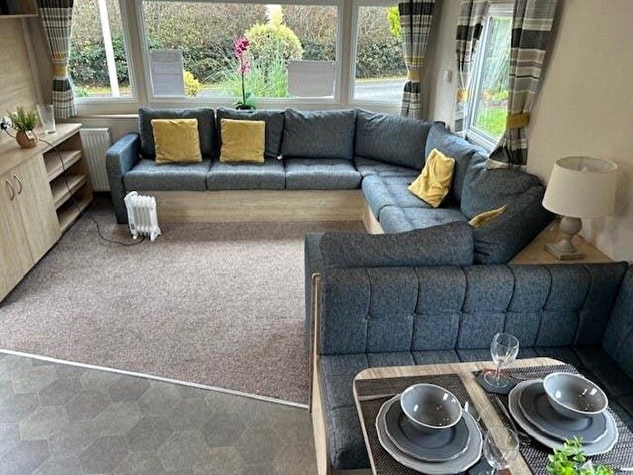 3 Bedroom Park Home For Sale In Stanford Bishop, Worcester, WR6