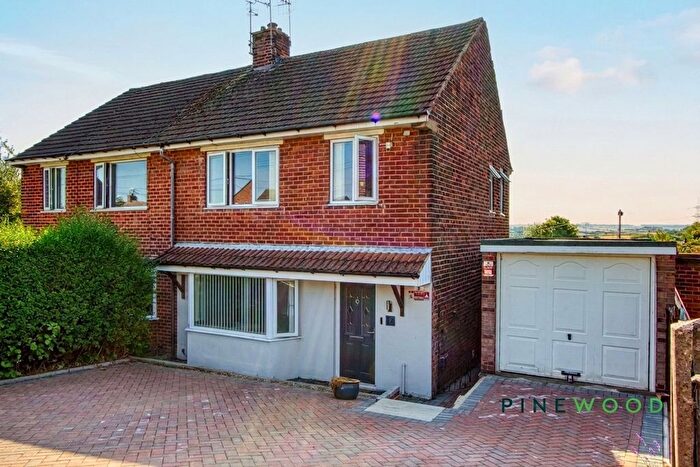 3 Bedroom Semi-Detached House For Sale In Curbar Curve, Inkersall, S43