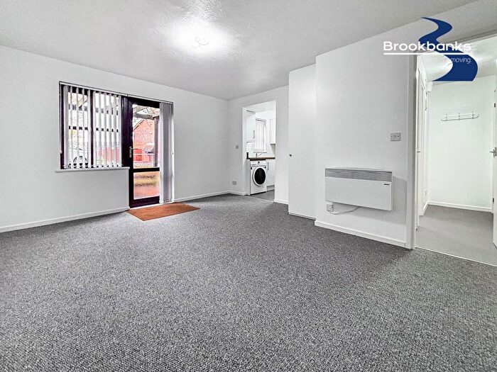 1 Bedroom Studio To Rent In Sprucedale Close, Swanley, BR8