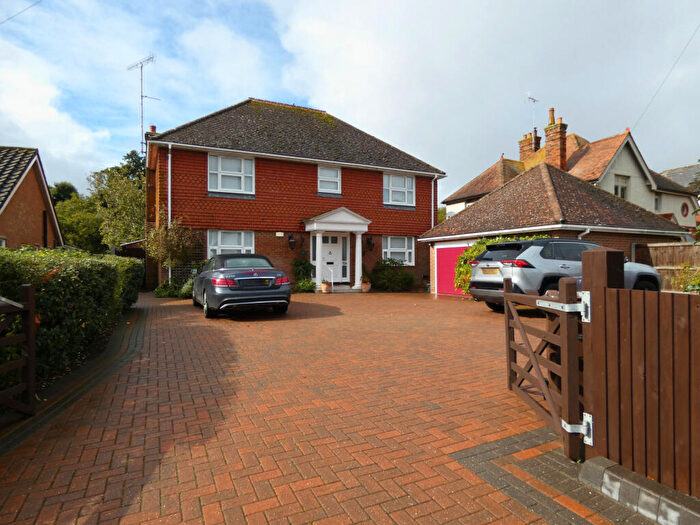 5 Bedroom Detached House For Sale In West Mersea, CO5