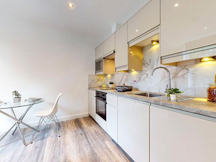 1 Bedroom Apartment To Rent In Flat, Hyde Terrace #, LS2