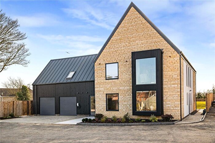 5 Bedroom Detached House For Sale In Grafton Road, Brigstock, Northamptonshire, NN14