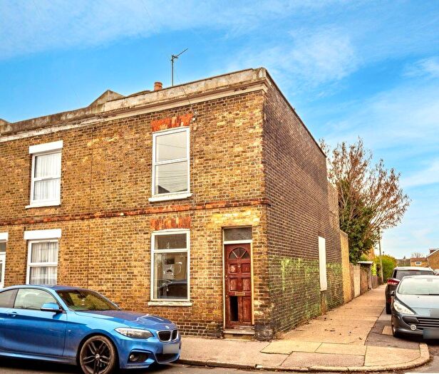 3 Bedroom End Of Terrace House For Sale In Victoria Street, Sheerness, ME12